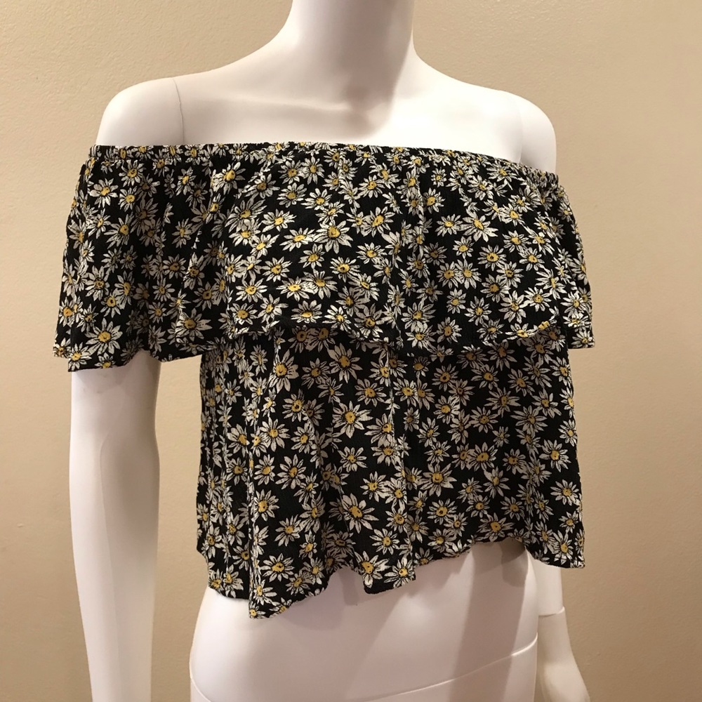 Forever 21 Daisy Prairie Crop Top Size Medium On Off Shoulder Cottage Country